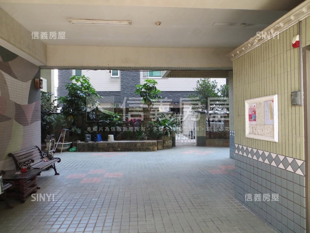 中華禮居｜２＋１房有車位房屋室內格局與周邊環境