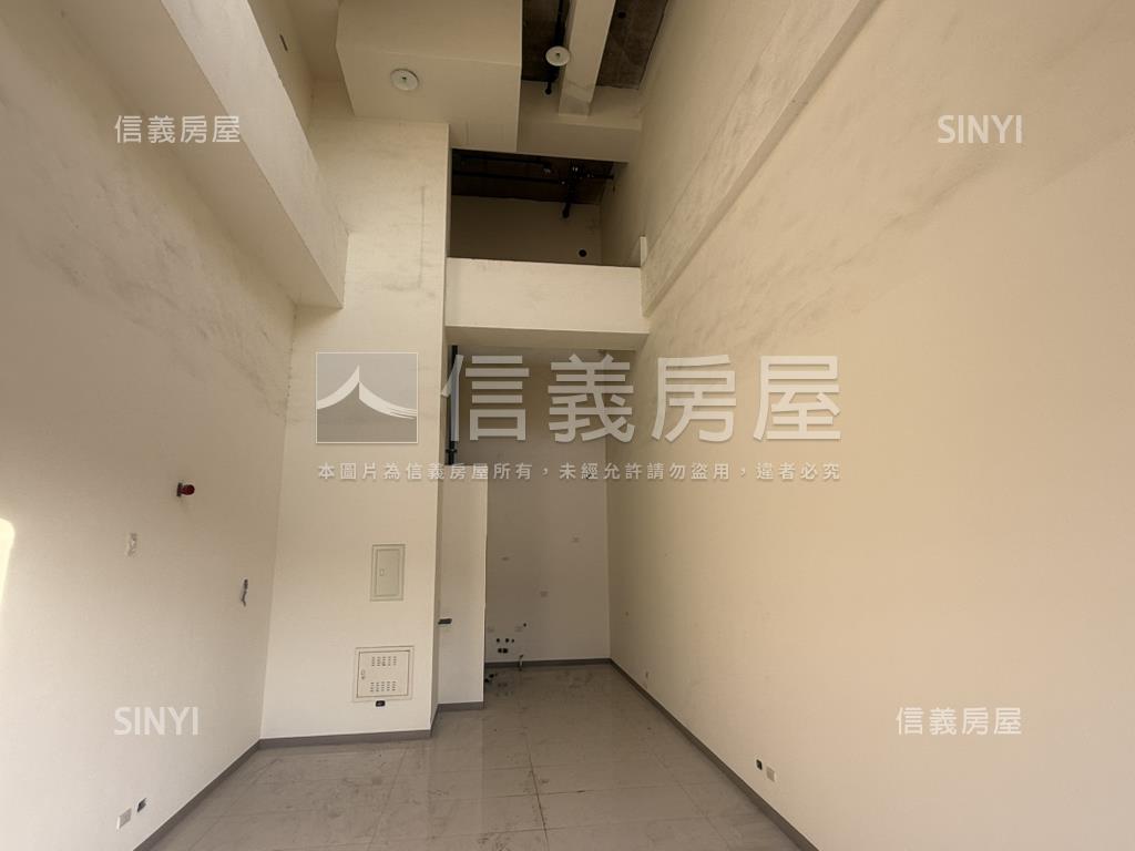 東橋｜聯上康橋雙金店面房屋室內格局與周邊環境