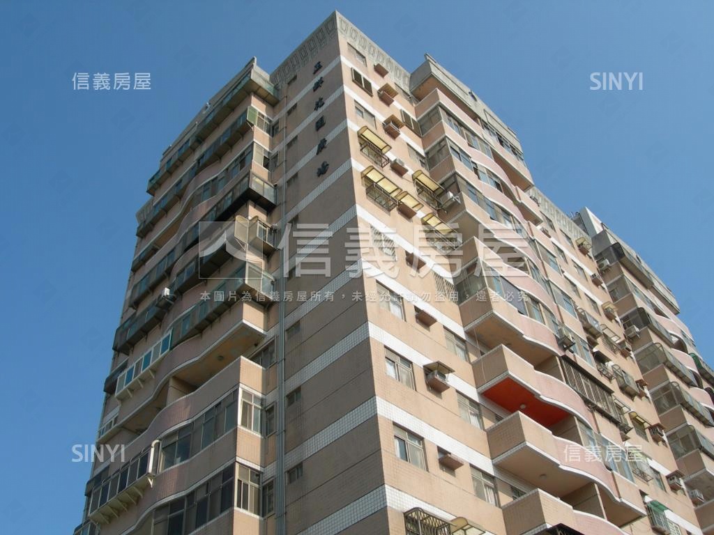 龍山正群花園美視野房屋室內格局與周邊環境