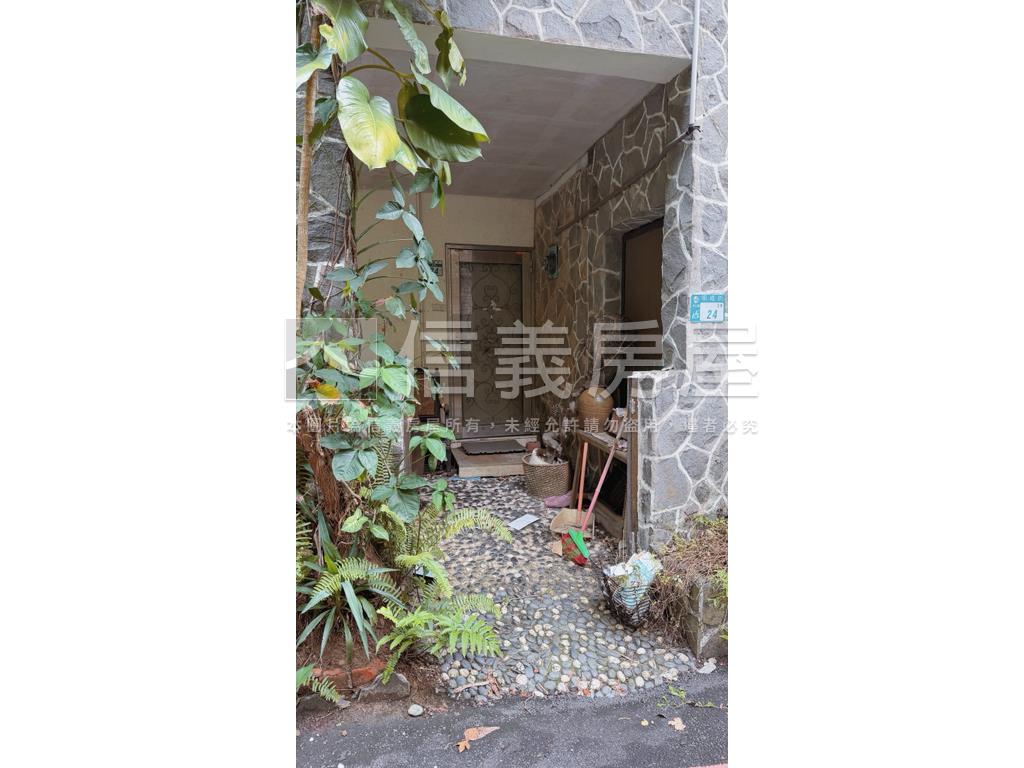 明峰稀有邊間好美小透天房屋室內格局與周邊環境