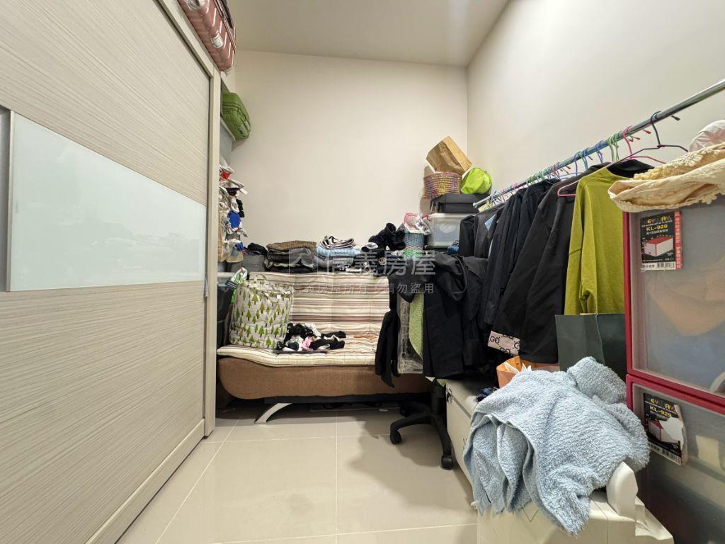 江南大宅三房美裝車位房屋室內格局與周邊環境