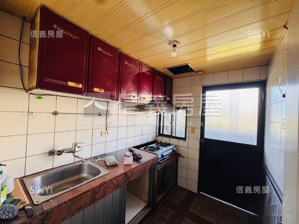 阿雄啊！啊爸說這間好啊！房屋室內格局與周邊環境
