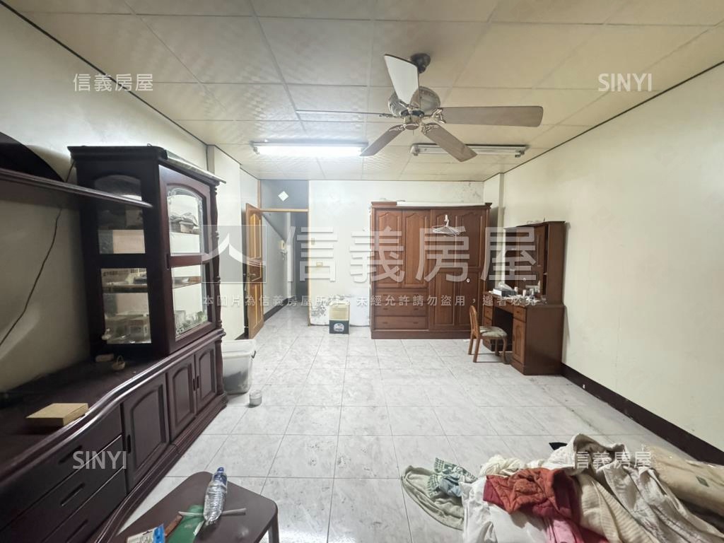 近信義國中小臨路店住房屋室內格局與周邊環境