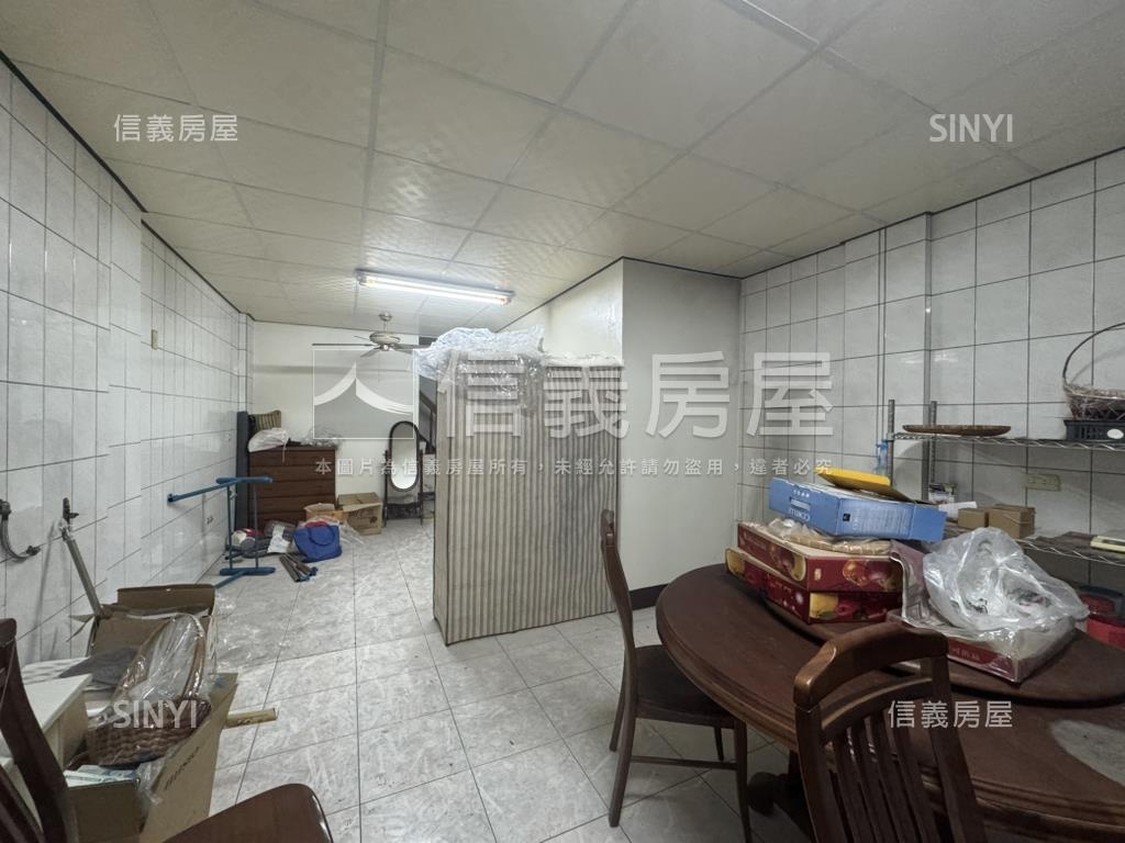 近信義國中小臨路店住房屋室內格局與周邊環境