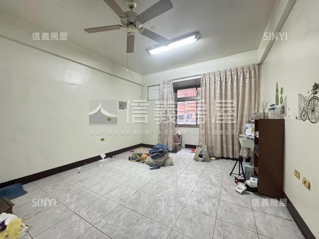 近信義國中小臨路店住房屋室內格局與周邊環境