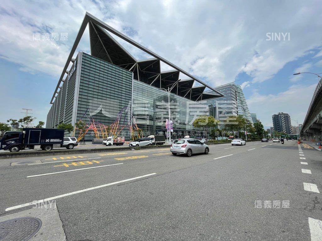 正忠孝東七段房屋室內格局與周邊環境