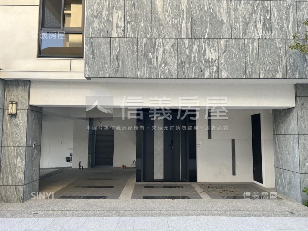 東方大千臨路邊間三車房屋室內格局與周邊環境