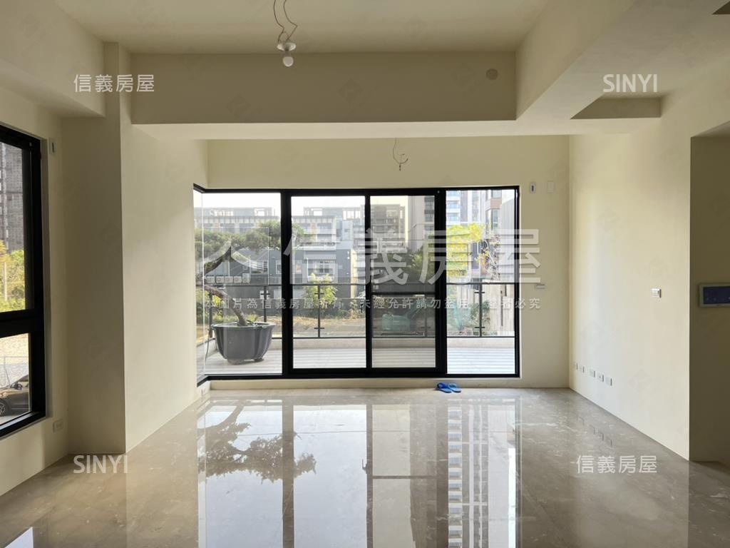 東方大千臨路邊間三車房屋室內格局與周邊環境