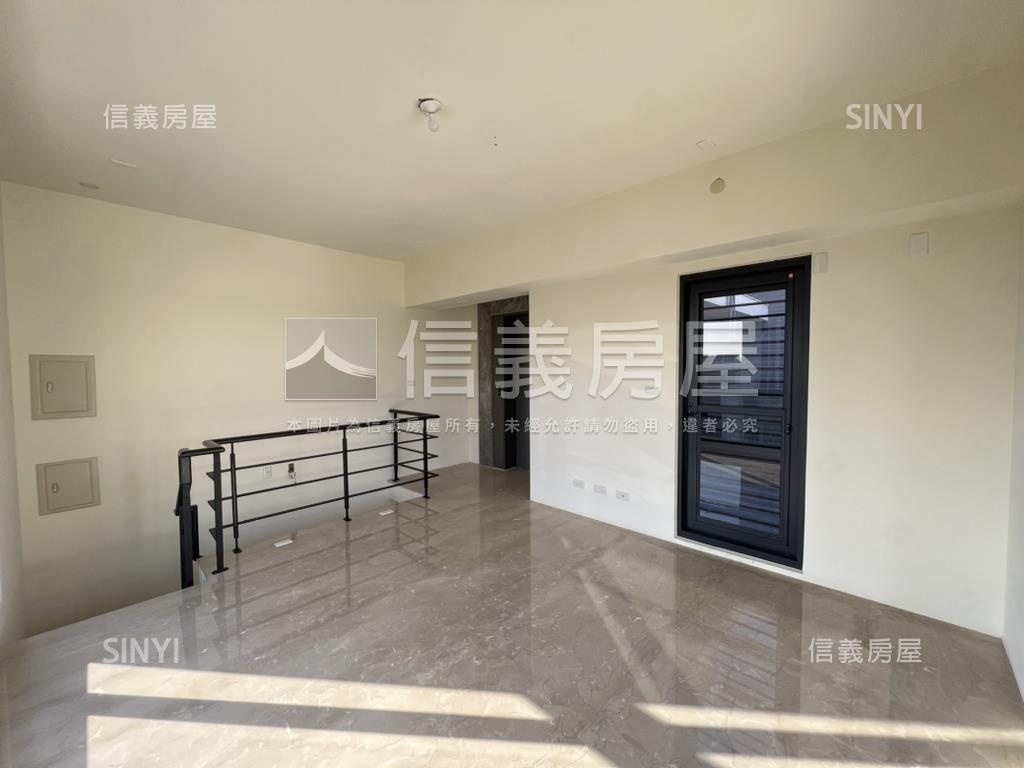 東方大千臨路邊間三車房屋室內格局與周邊環境