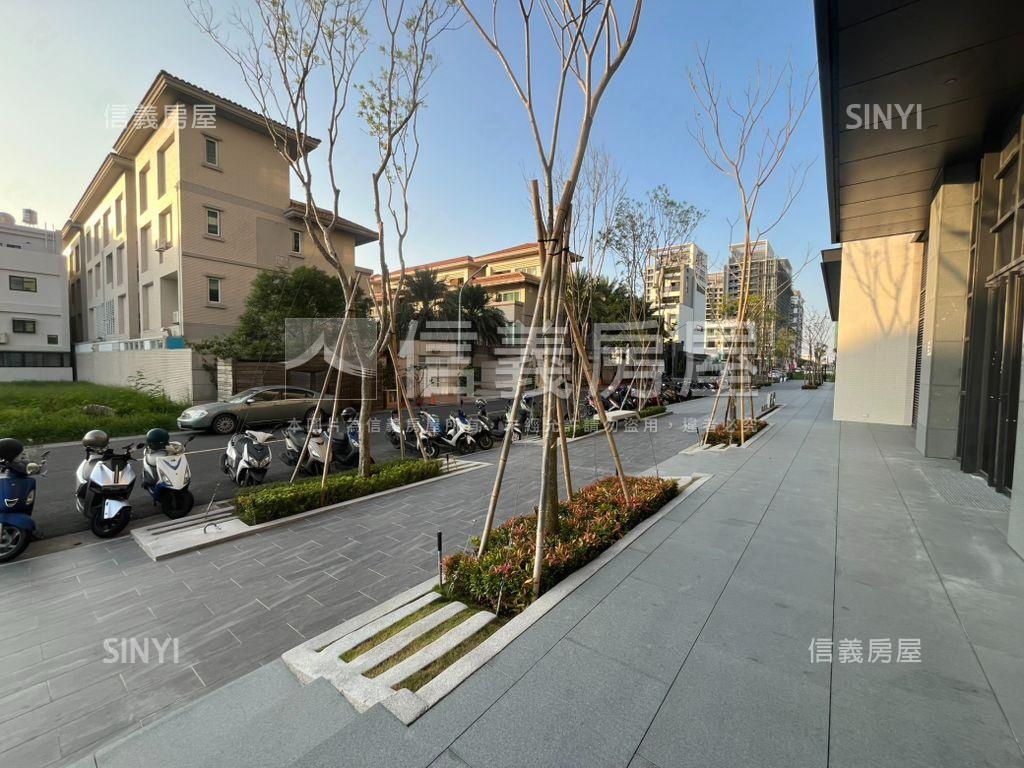 南區新穎燙金樓店房屋室內格局與周邊環境