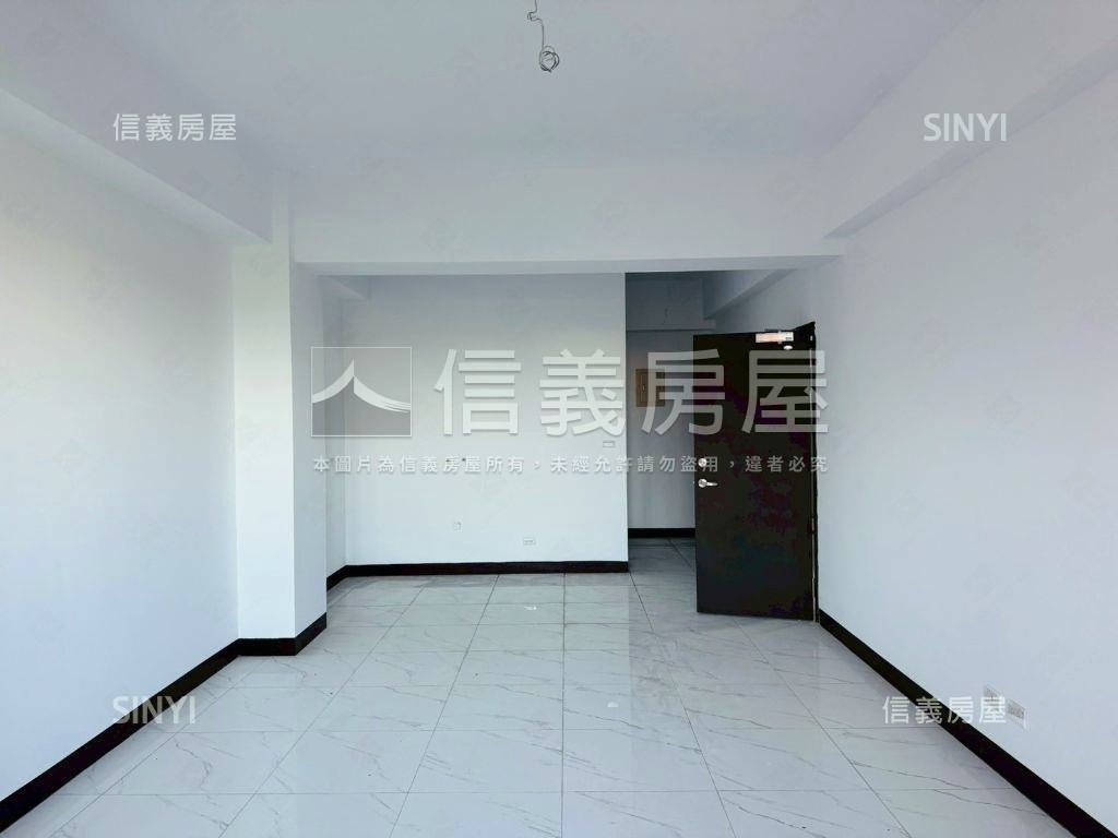 龍科旁邊全新電梯美屋釋出房屋室內格局與周邊環境