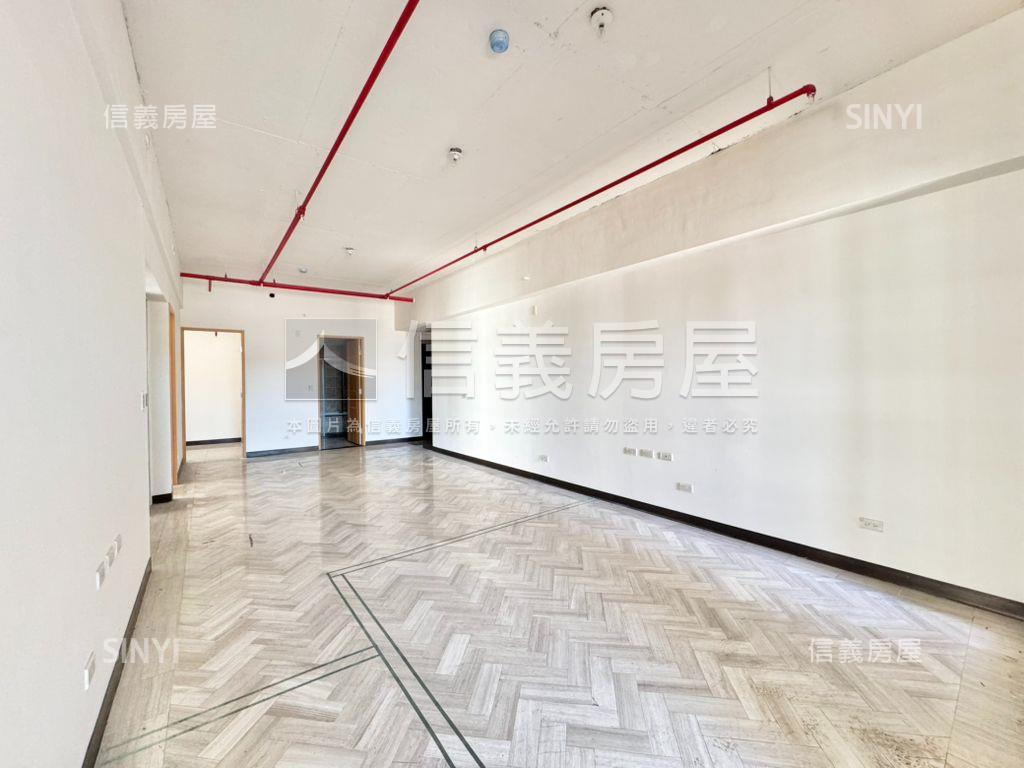 裕隆城生活圈亮麗四房品房屋室內格局與周邊環境