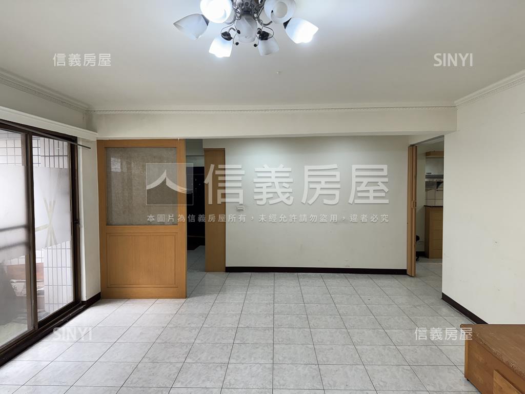 電梯｜泰山大三房華廈房屋室內格局與周邊環境