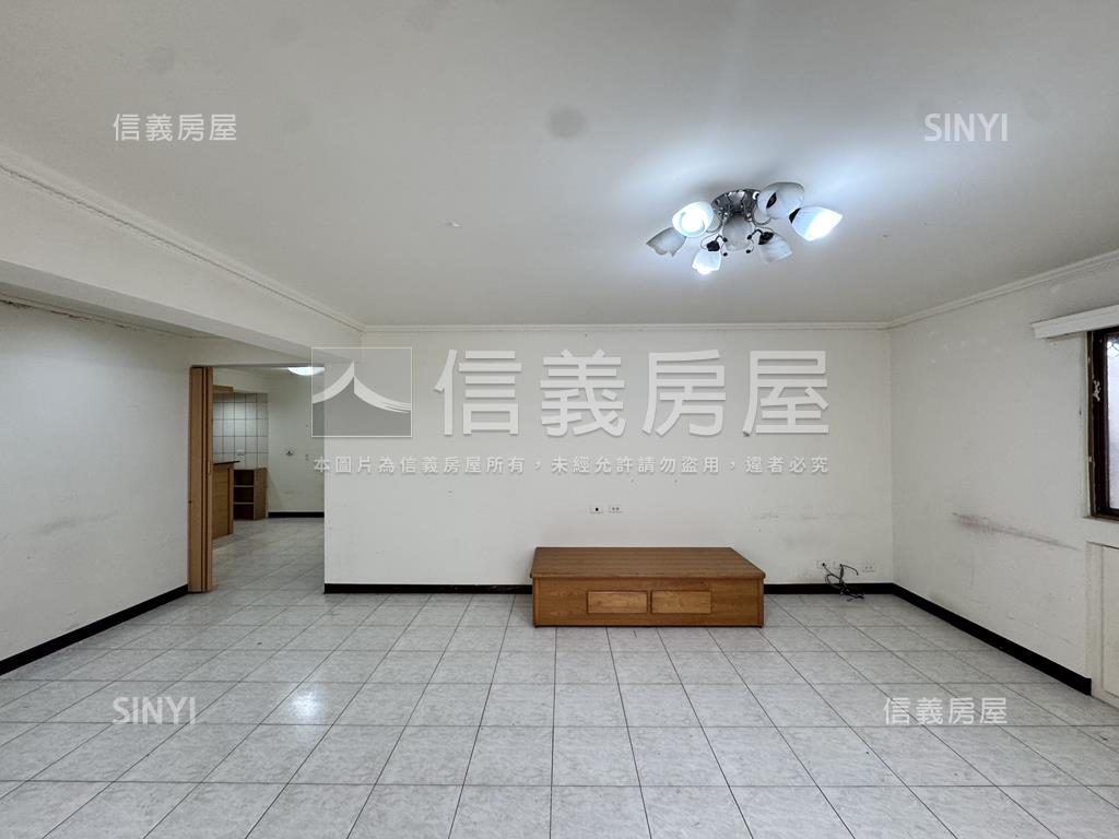 電梯｜泰山大三房華廈房屋室內格局與周邊環境