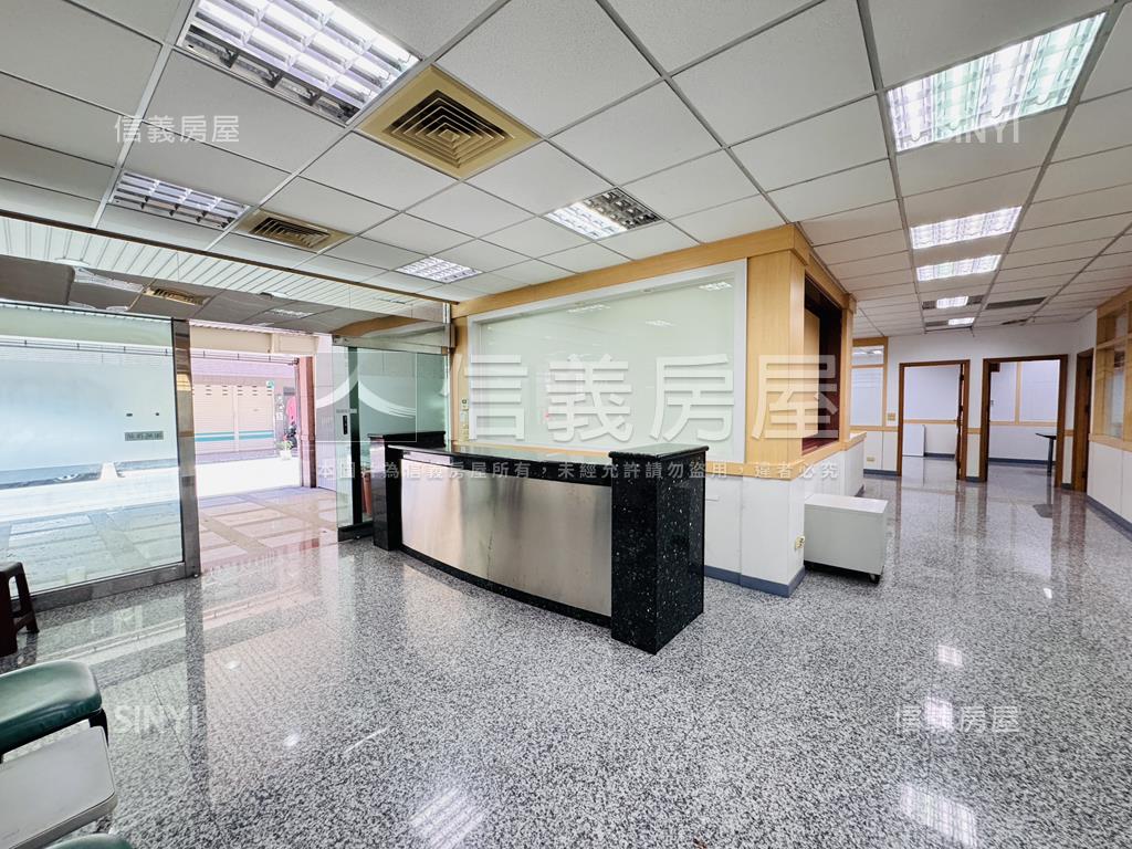崇善面寬約十九米店霸房屋室內格局與周邊環境
