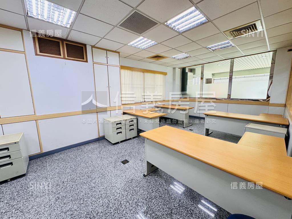 崇善面寬約十九米店霸房屋室內格局與周邊環境