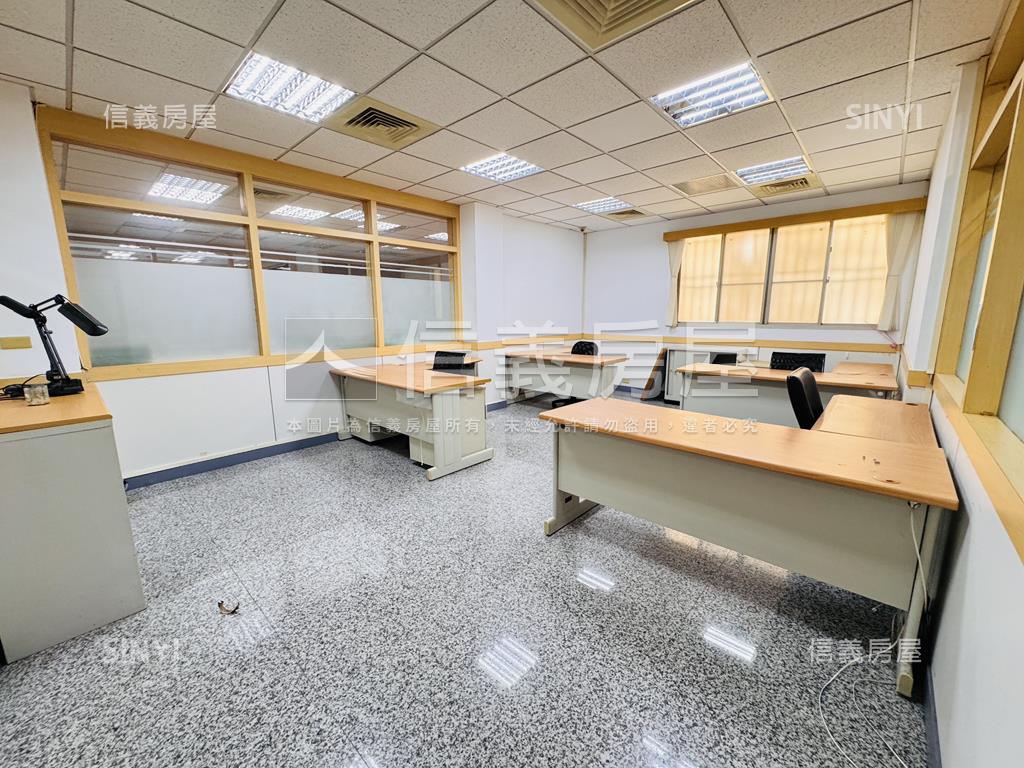 崇善面寬約十九米店霸房屋室內格局與周邊環境