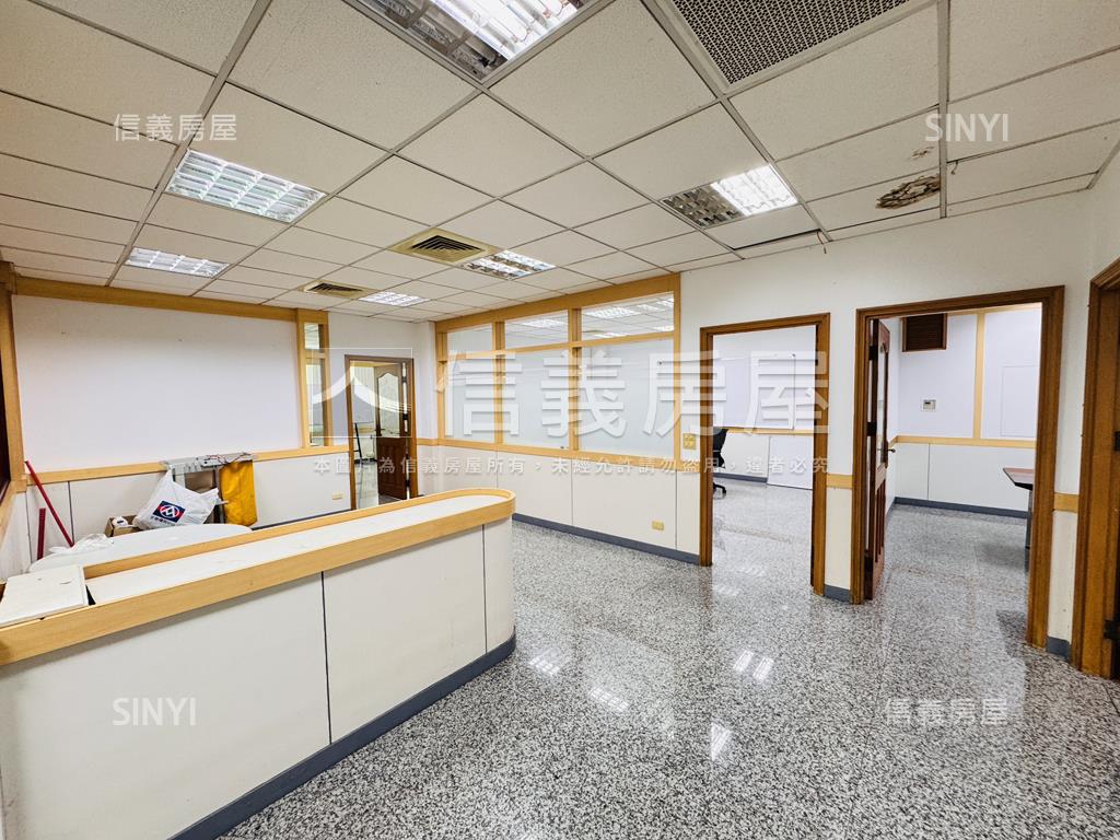 崇善面寬約十九米店霸房屋室內格局與周邊環境