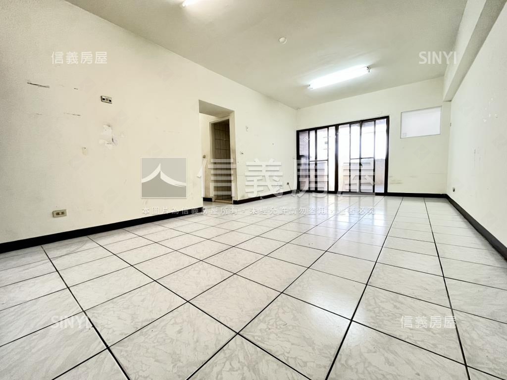 松竹捷運３房露臺戶房屋室內格局與周邊環境