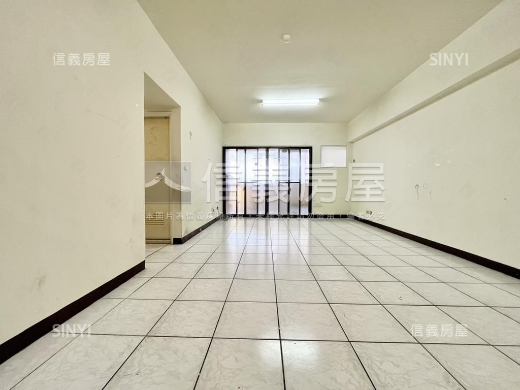 松竹捷運３房露臺戶房屋室內格局與周邊環境