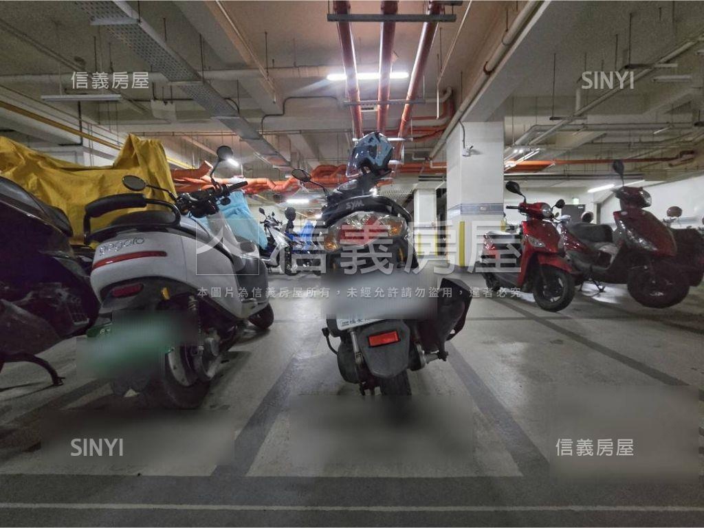 十期大空間美２房車位房屋室內格局與周邊環境