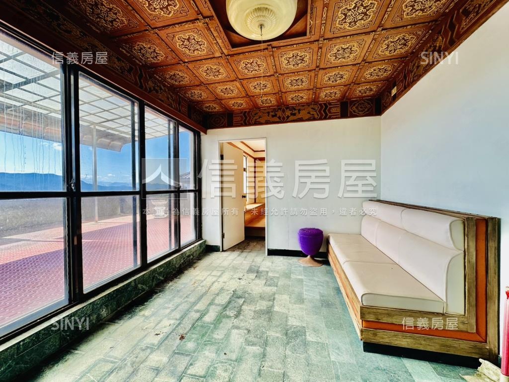 近郊百坪土地別墅有車庫房屋室內格局與周邊環境