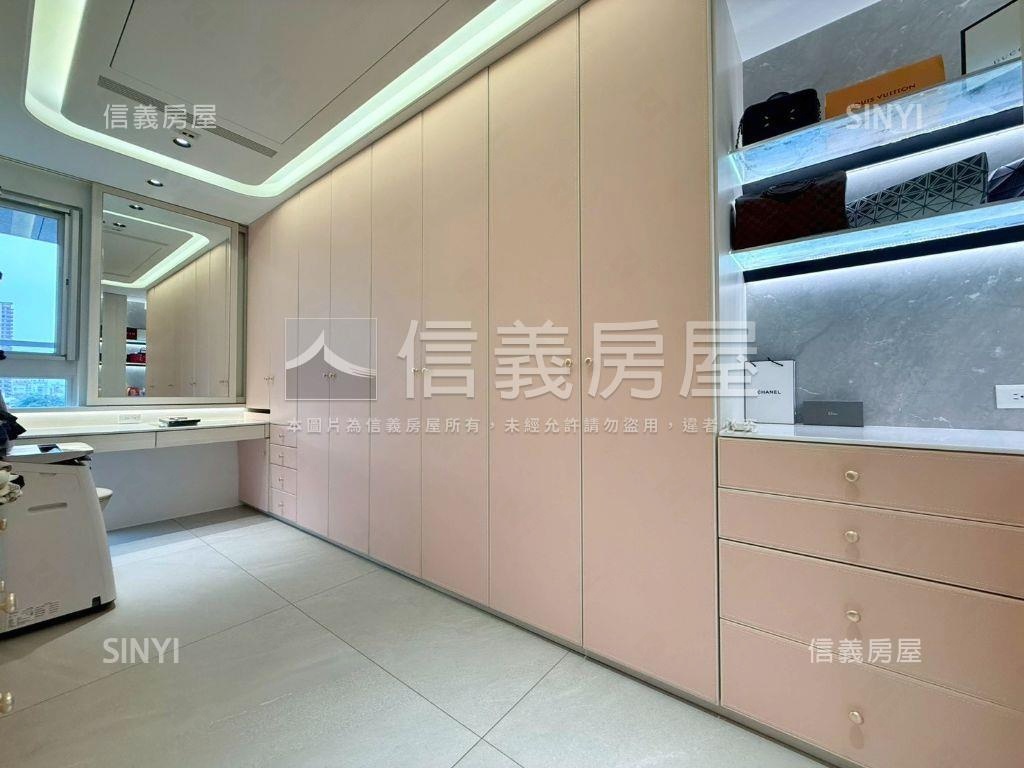 水精湛。精緻三房雙平車房屋室內格局與周邊環境