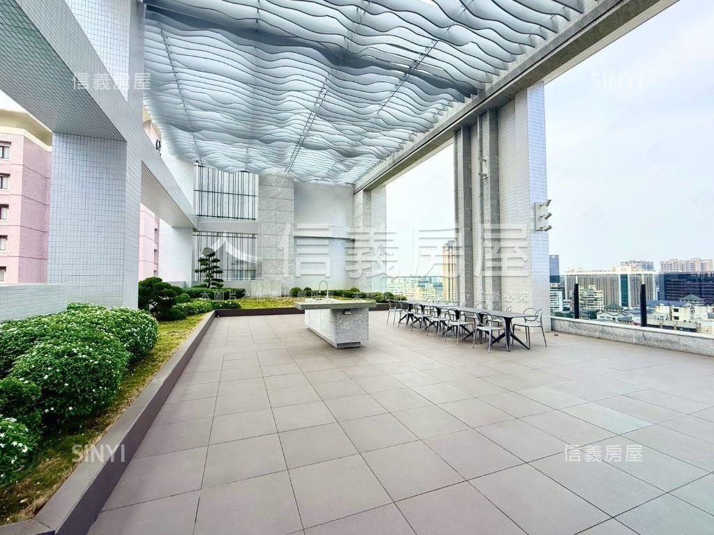 水精湛。精緻三房雙平車房屋室內格局與周邊環境