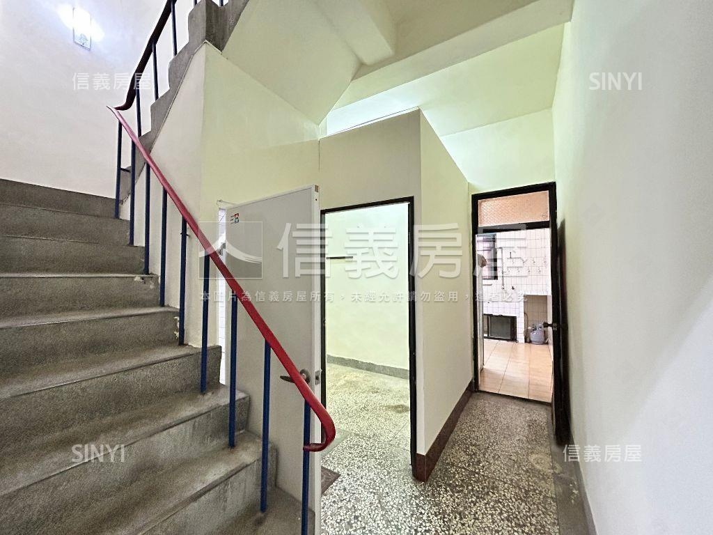 近立新國中活路透天房屋室內格局與周邊環境