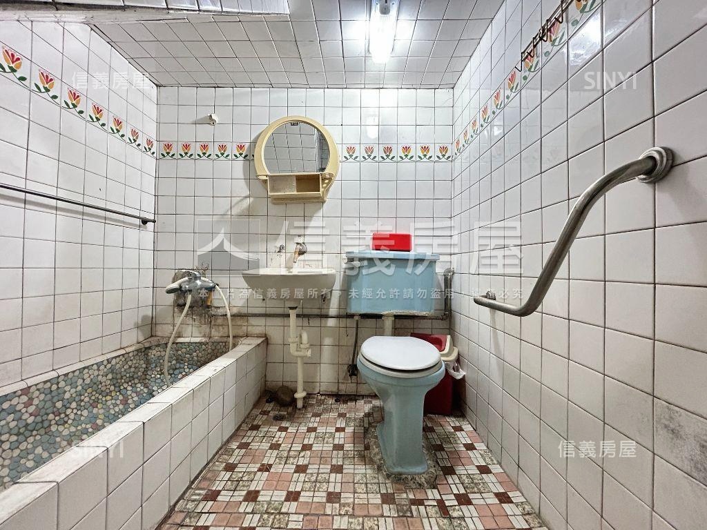 近立新國中活路透天房屋室內格局與周邊環境