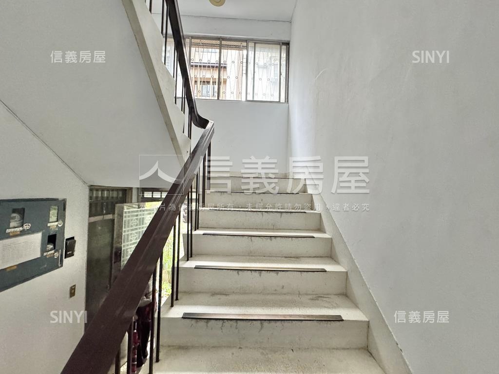 實小南門學區靜巷二樓公寓房屋室內格局與周邊環境