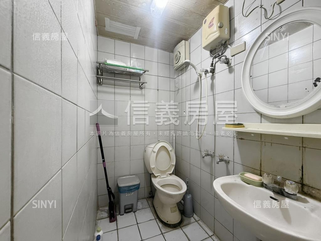 中華商圈電梯小資套房房屋室內格局與周邊環境