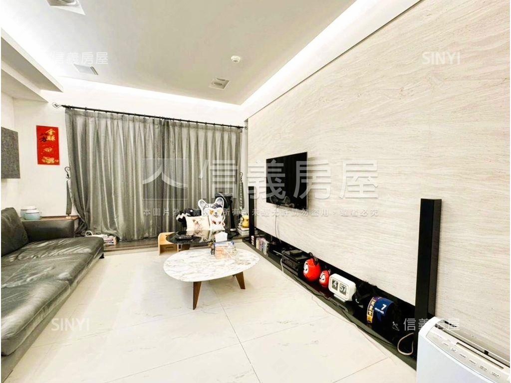 淞暘富逸四房大車位房屋室內格局與周邊環境