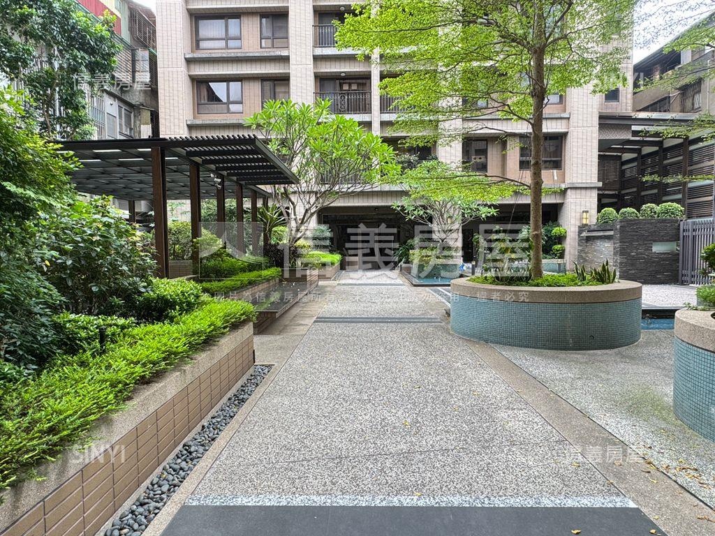 淞暘富逸四房大車位房屋室內格局與周邊環境