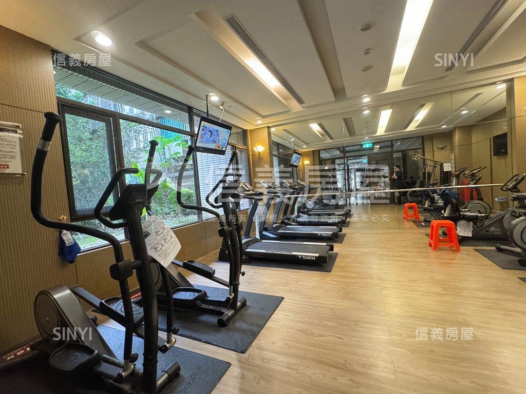 淞暘富逸四房大車位房屋室內格局與周邊環境