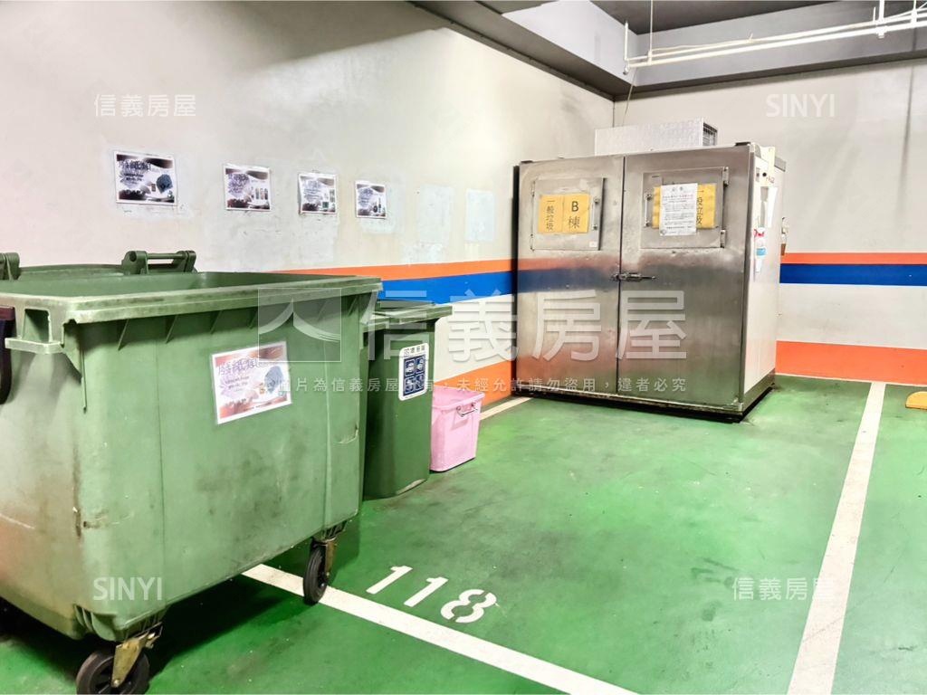 淞暘富逸四房大車位房屋室內格局與周邊環境