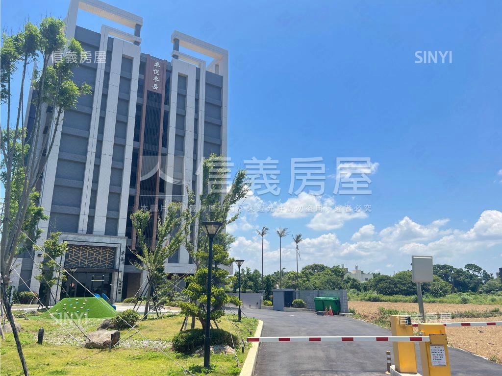 卓悅卓岳三房雙車位房屋室內格局與周邊環境