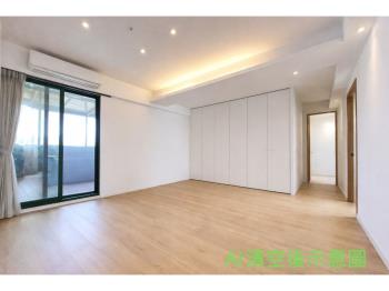 東天廈！河景次高樓！三房