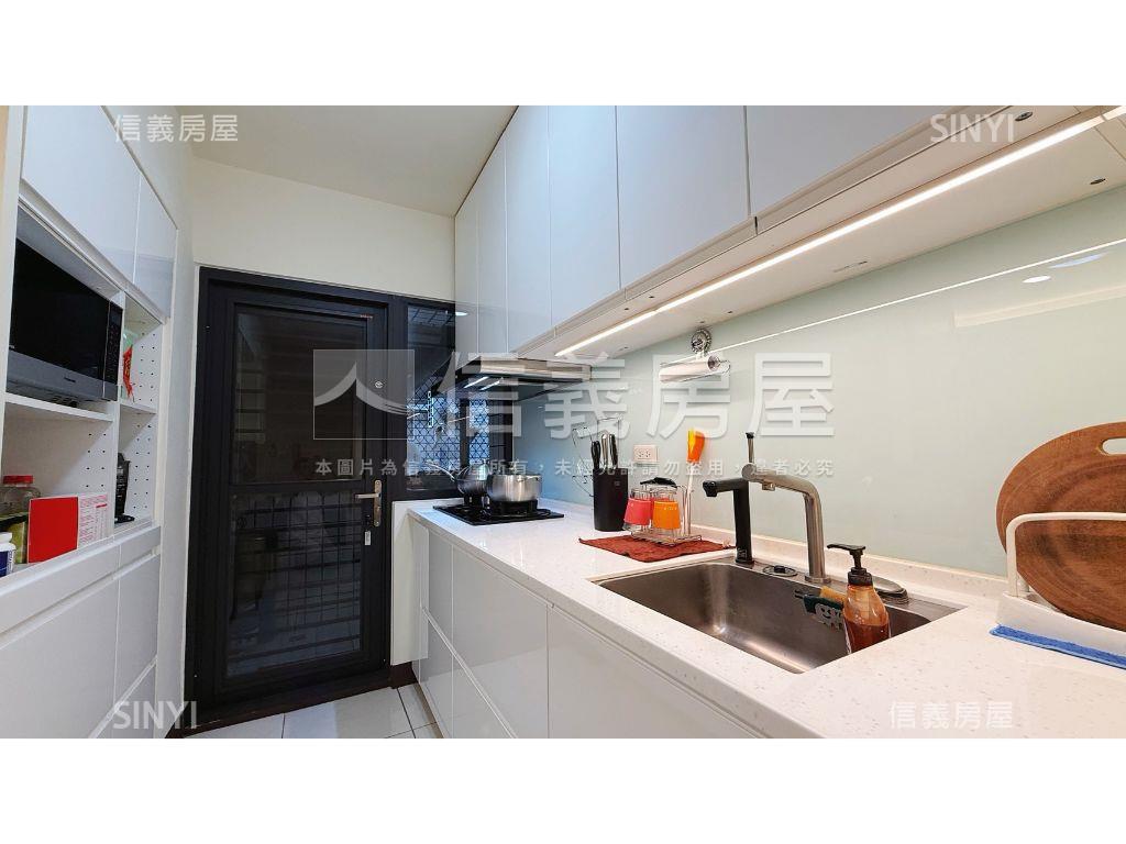 全新整理富宇寶座三房美宅房屋室內格局與周邊環境