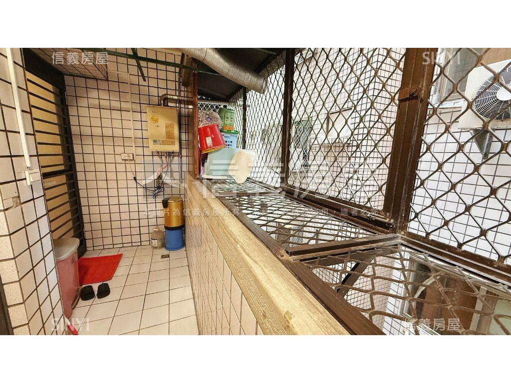 全新整理富宇寶座三房美宅房屋室內格局與周邊環境