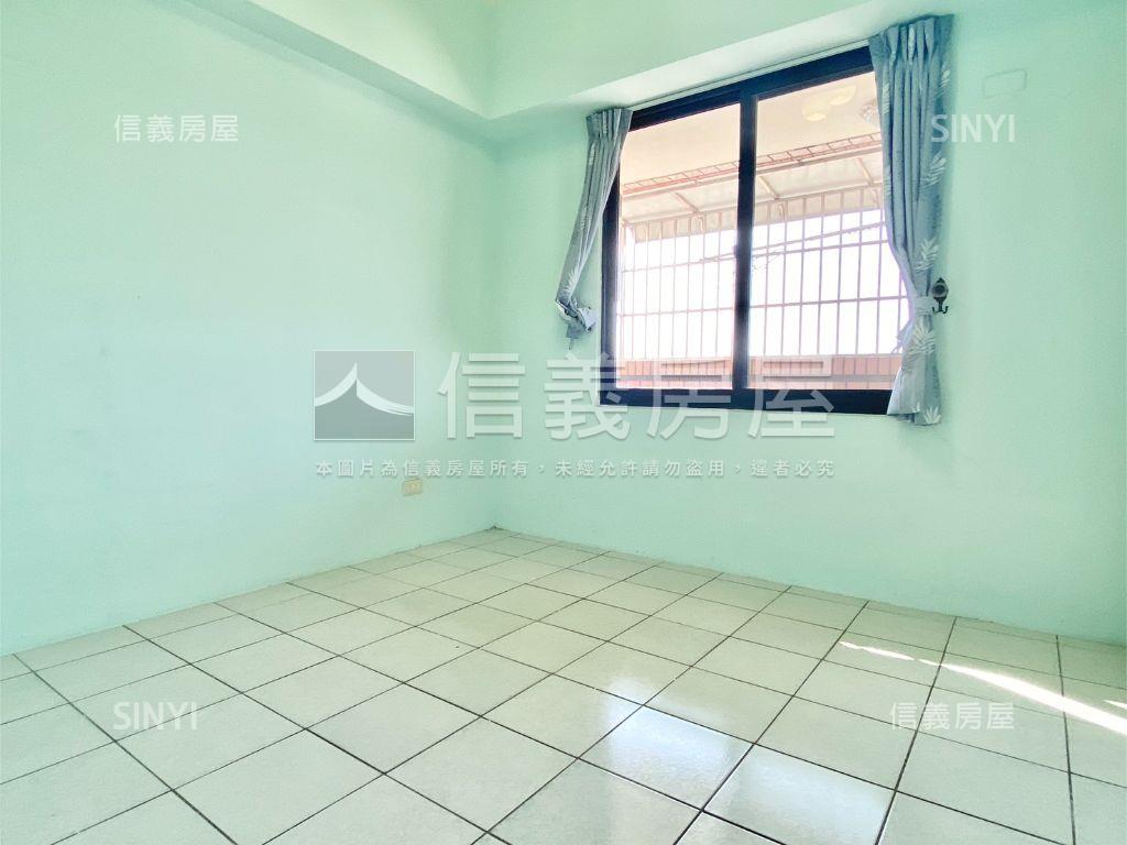 低總價｜三房｜附車位房屋室內格局與周邊環境