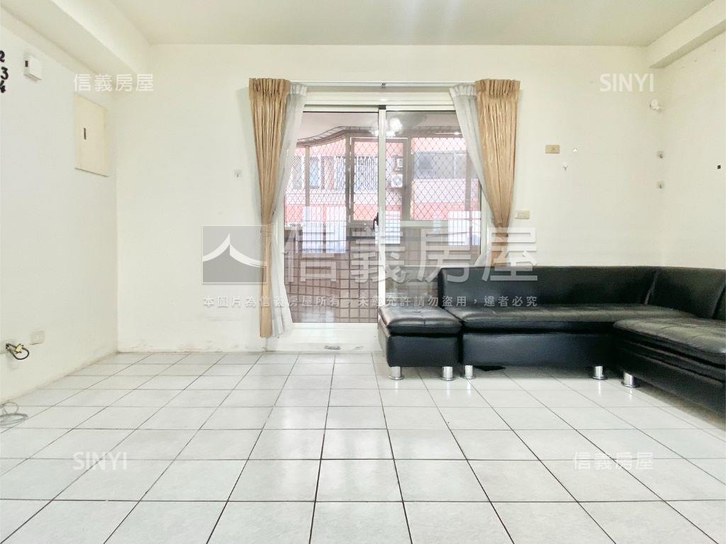 低總價｜三房｜附車位房屋室內格局與周邊環境