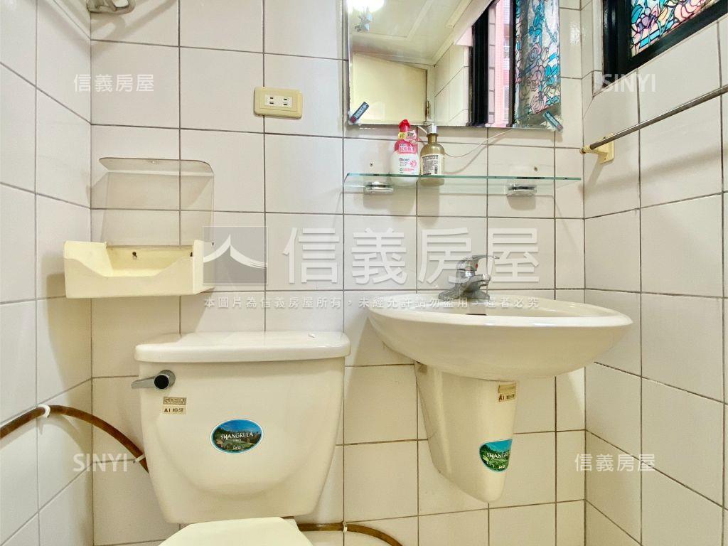 低總價｜三房｜附車位房屋室內格局與周邊環境