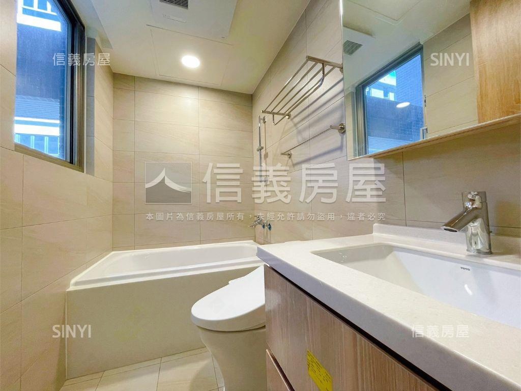 國泰悠陽★三房車位美景戶房屋室內格局與周邊環境
