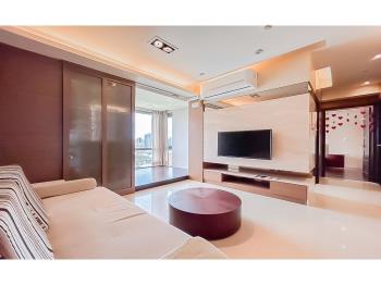 近七期市政府捷運兩房平車