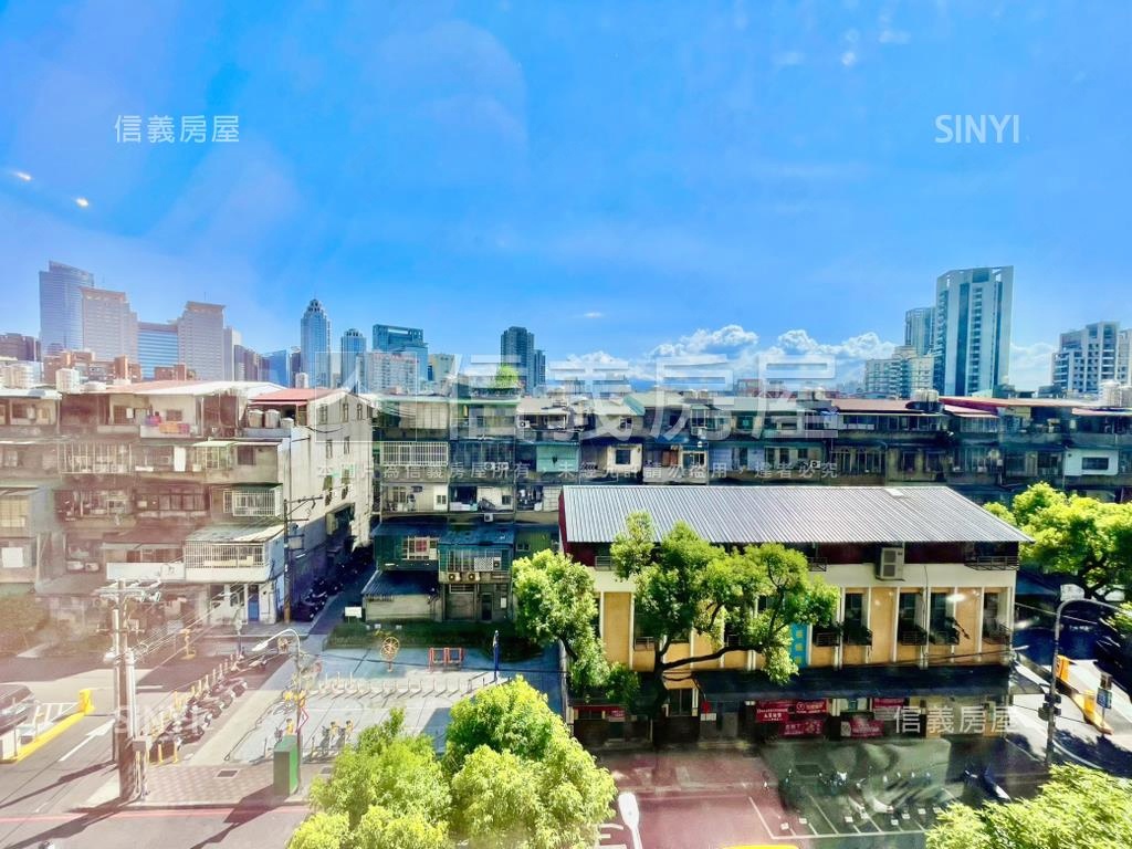 大庭新村Ａ型４房車位房屋室內格局與周邊環境