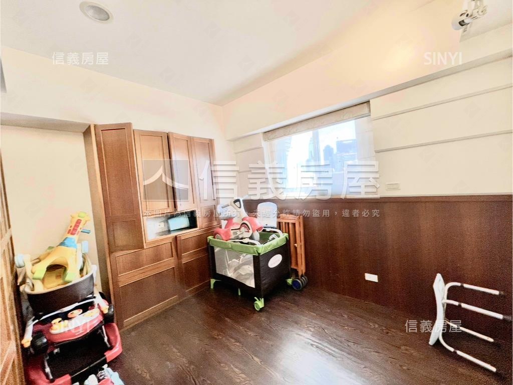 大庭新村Ａ型４房車位房屋室內格局與周邊環境