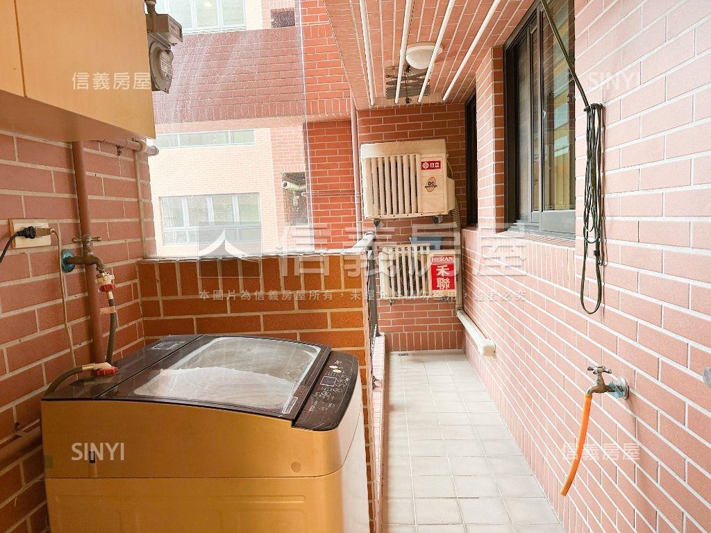 藍田公園高樓三房平車房屋室內格局與周邊環境