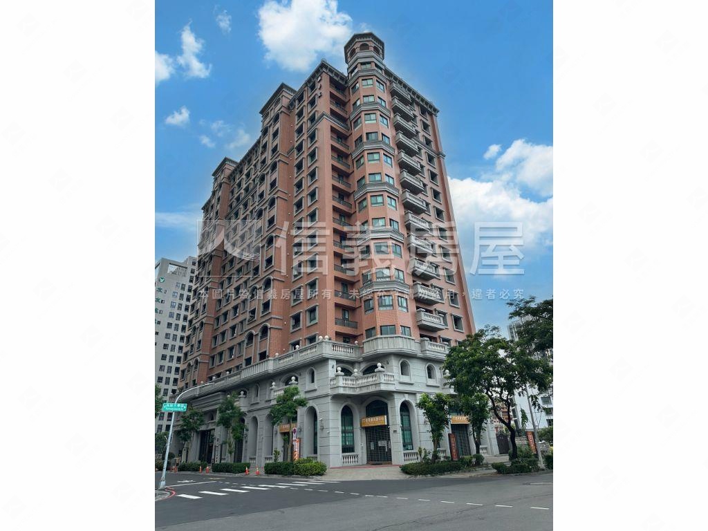 藍田公園高樓三房平車房屋室內格局與周邊環境