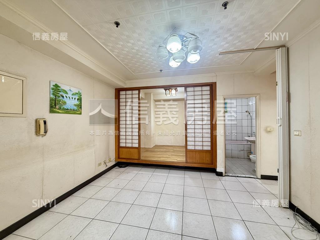 鴻莊萌美心世界房屋室內格局與周邊環境